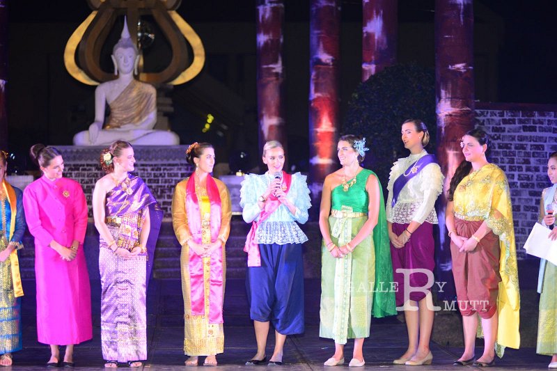 20151125-Loy Kratong_30.JPG